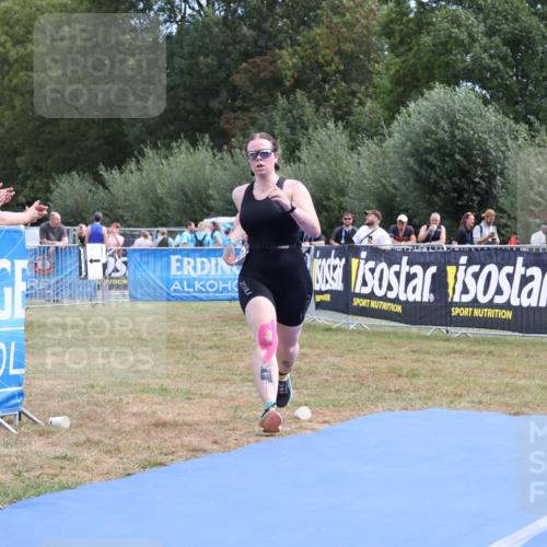 31.08.2025 - Elbe Triathlon Hamburg Strokosch-Dieckow http://msf.ph/oto/8657099 31.08.2025 12:14:31 Ziel 794, 1369, 1394 meine-sportfotos.de