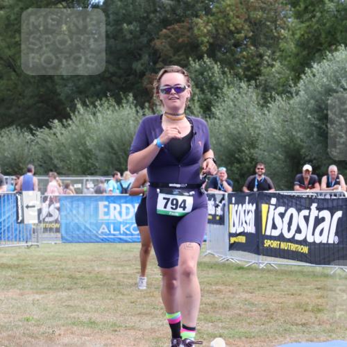 31.08.2025 - Elbe Triathlon Hamburg Strokosch-Dieckow http://msf.ph/oto/8657112 31.08.2025 12:14:39 Ziel 794 meine-sportfotos.de