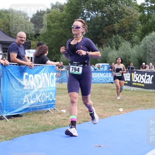 31.08.2025 - Elbe Triathlon Hamburg Strokosch-Dieckow http://msf.ph/oto/8657116 31.08.2025 12:14:40 Ziel 794 meine-sportfotos.de