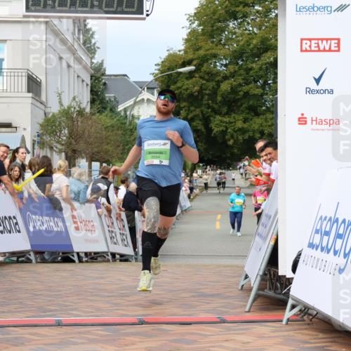 31.08.2025 - 21. Blankeneser Heldenlauf Strokosch-Dieckow http://msf.ph/oto/8657140 31.08.2025 10:55:53 Ziel 3115, 3694 meine-sportfotos.de