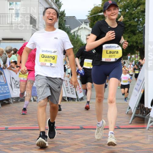 31.08.2025 - 21. Blankeneser Heldenlauf Strokosch-Dieckow http://msf.ph/oto/8657145 31.08.2025 10:29:37 Ziel 2491, 2578, 2614, 2615, 2426, 2684, 2538, 2558, 2277 meine-sportfotos.de