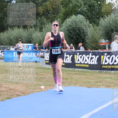 31.08.2025 - Elbe Triathlon Hamburg Strokosch-Dieckow http://msf.ph/oto/8657146 31.08.2025 12:15:12 Ziel 1538, 1582 meine-sportfotos.de