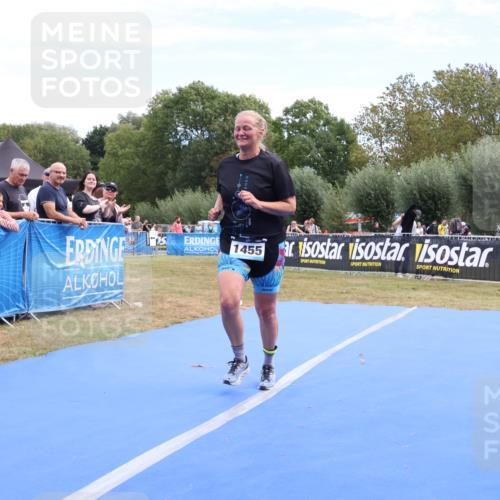 31.08.2025 - Elbe Triathlon Hamburg Strokosch-Dieckow http://msf.ph/oto/8657203 31.08.2025 12:16:20 Ziel 1455, 1541, 1574 meine-sportfotos.de