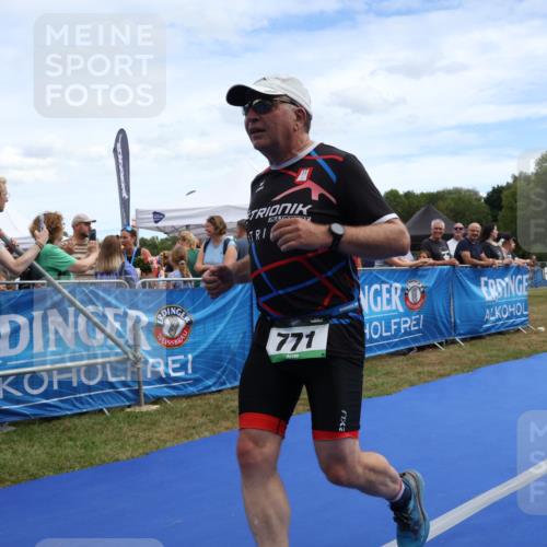 31.08.2025 - Elbe Triathlon Hamburg Strokosch-Dieckow http://msf.ph/oto/8657216 31.08.2025 12:16:39 Ziel 771, 841, 1520 meine-sportfotos.de