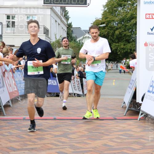 31.08.2025 - 21. Blankeneser Heldenlauf Strokosch-Dieckow http://msf.ph/oto/8657226 31.08.2025 10:55:26 Ziel 3579, 3590, 3181 meine-sportfotos.de