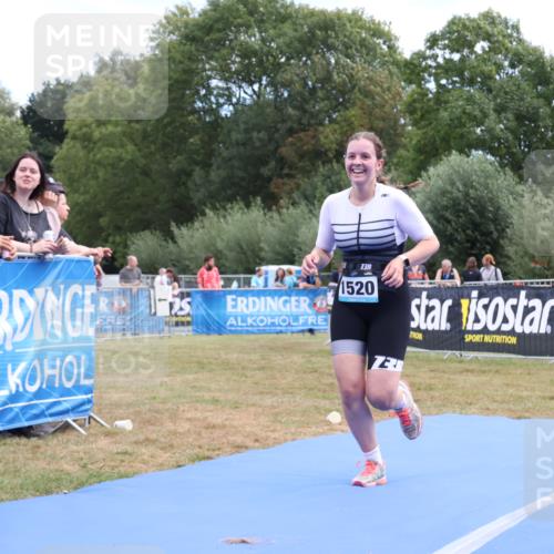 31.08.2025 - Elbe Triathlon Hamburg Strokosch-Dieckow http://msf.ph/oto/8657233 31.08.2025 12:16:47 Ziel 841, 1520 meine-sportfotos.de