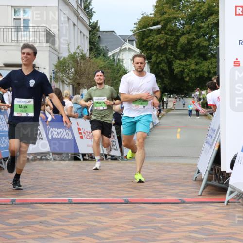 31.08.2025 - 21. Blankeneser Heldenlauf Strokosch-Dieckow http://msf.ph/oto/8657258 31.08.2025 10:55:25 Ziel 3579, 3590, 3181 meine-sportfotos.de