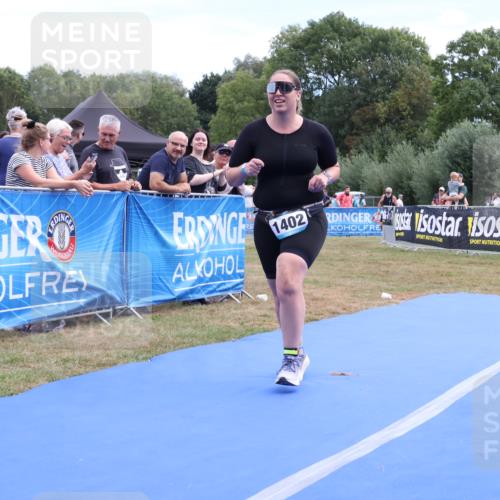 31.08.2025 - Elbe Triathlon Hamburg Strokosch-Dieckow http://msf.ph/oto/8657309 31.08.2025 12:18:19 Ziel 1402 meine-sportfotos.de