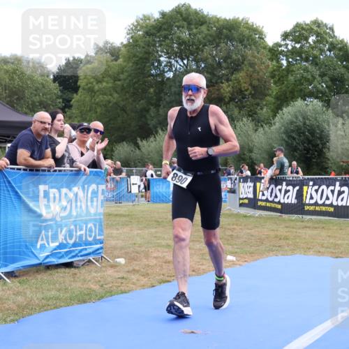 31.08.2025 - Elbe Triathlon Hamburg Strokosch-Dieckow http://msf.ph/oto/8657314 31.08.2025 12:18:30 Ziel 890 meine-sportfotos.de