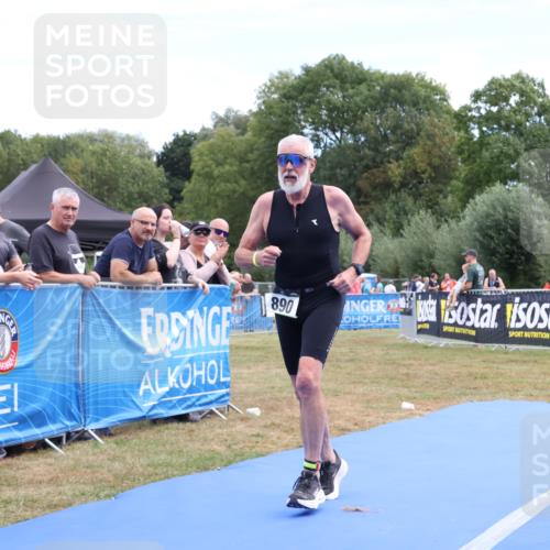 31.08.2025 - Elbe Triathlon Hamburg Strokosch-Dieckow http://msf.ph/oto/8657316 31.08.2025 12:18:30 Ziel 890 meine-sportfotos.de