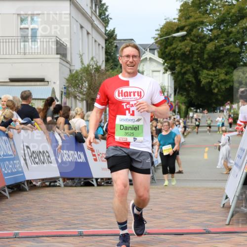 31.08.2025 - 21. Blankeneser Heldenlauf Strokosch-Dieckow http://msf.ph/oto/8657340 31.08.2025 10:55:06 Ziel 3342, 3525 meine-sportfotos.de