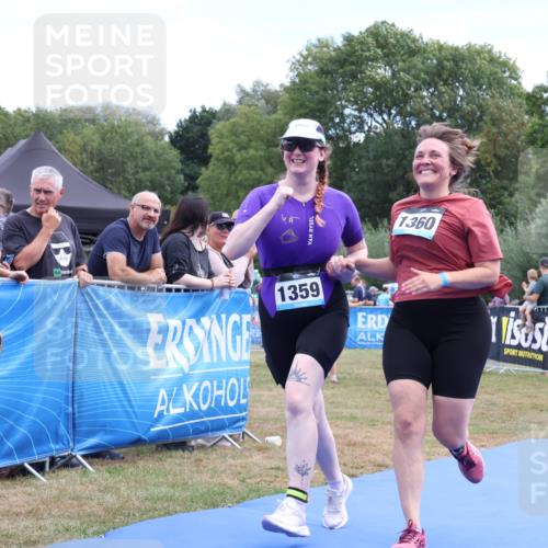 31.08.2025 - Elbe Triathlon Hamburg Strokosch-Dieckow http://msf.ph/oto/8657343 31.08.2025 12:19:24 Ziel 1359, 1360, 1464 meine-sportfotos.de