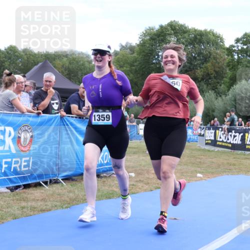 31.08.2025 - Elbe Triathlon Hamburg Strokosch-Dieckow http://msf.ph/oto/8657346 31.08.2025 12:19:24 Ziel 1359, 1360, 1464 meine-sportfotos.de