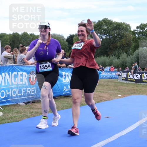 31.08.2025 - Elbe Triathlon Hamburg Strokosch-Dieckow http://msf.ph/oto/8657347 31.08.2025 12:19:24 Ziel 1359, 1360, 1464 meine-sportfotos.de