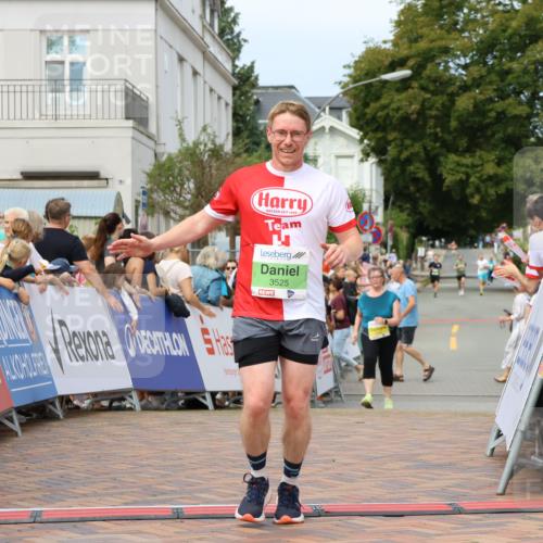 31.08.2025 - 21. Blankeneser Heldenlauf Strokosch-Dieckow http://msf.ph/oto/8657357 31.08.2025 10:55:06 Ziel 3342, 3525 meine-sportfotos.de