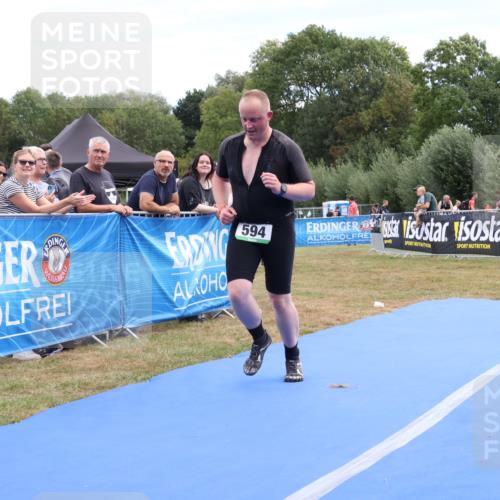 31.08.2025 - Elbe Triathlon Hamburg Strokosch-Dieckow http://msf.ph/oto/8657359 31.08.2025 12:20:31 Ziel 594 meine-sportfotos.de
