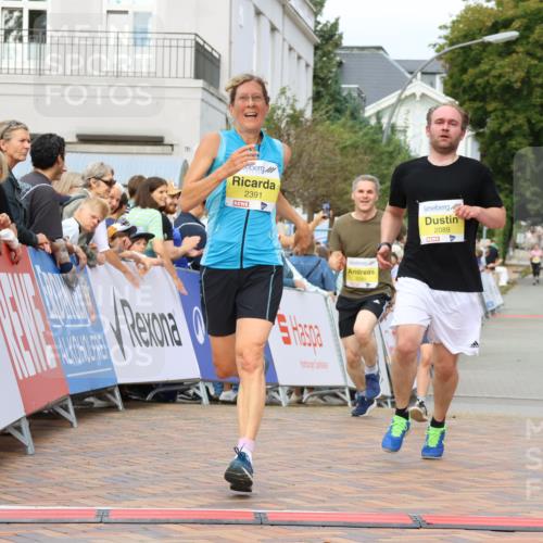 31.08.2025 - 21. Blankeneser Heldenlauf Strokosch-Dieckow http://msf.ph/oto/8657371 31.08.2025 10:29:08 Ziel 2246, 2035, 2457, 2212, 2230, 2391, 2091, 2089 meine-sportfotos.de