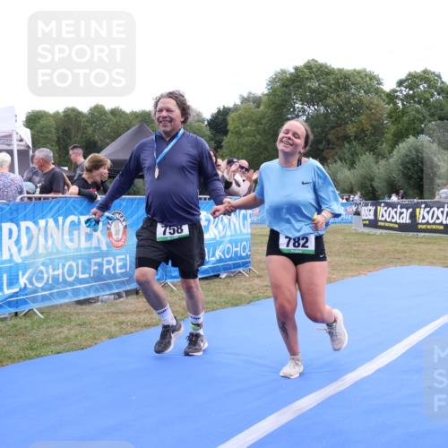 31.08.2025 - Elbe Triathlon Hamburg Strokosch-Dieckow http://msf.ph/oto/8657383 31.08.2025 12:34:18 Ziel 782 meine-sportfotos.de