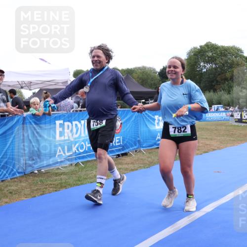 31.08.2025 - Elbe Triathlon Hamburg Strokosch-Dieckow http://msf.ph/oto/8657386 31.08.2025 12:34:19 Ziel 782 meine-sportfotos.de