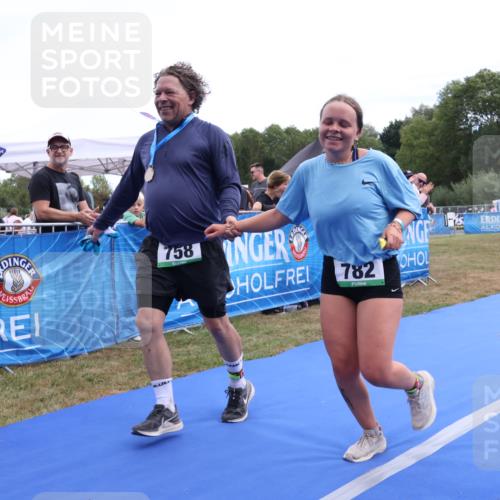 31.08.2025 - Elbe Triathlon Hamburg Strokosch-Dieckow http://msf.ph/oto/8657387 31.08.2025 12:34:19 Ziel 782 meine-sportfotos.de