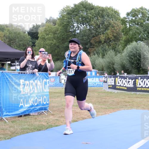 31.08.2025 - Elbe Triathlon Hamburg Strokosch-Dieckow http://msf.ph/oto/8657400 31.08.2025 12:39:02 Ziel 1517 meine-sportfotos.de