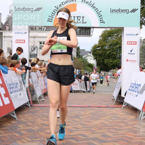 31.08.2025 - 21. Blankeneser Heldenlauf Strokosch-Dieckow http://msf.ph/oto/8657407 31.08.2025 10:54:57 Ziel 3342, 3614, 3615, 3283, 3395 meine-sportfotos.de