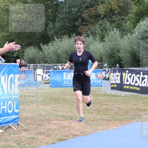 31.08.2025 - Elbe Triathlon Hamburg Strokosch-Dieckow http://msf.ph/oto/8657422 31.08.2025 12:43:20 Ziel 1626 meine-sportfotos.de