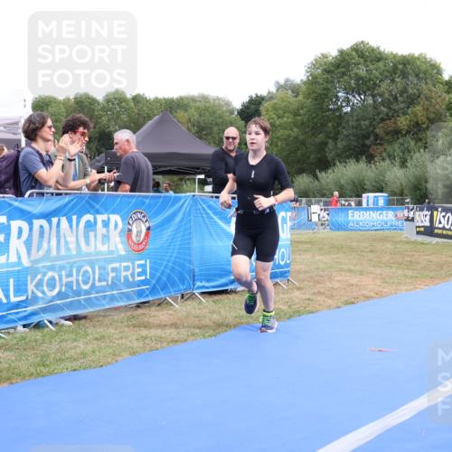 31.08.2025 - Elbe Triathlon Hamburg Strokosch-Dieckow http://msf.ph/oto/8657429 31.08.2025 12:43:22 Ziel 1626 meine-sportfotos.de