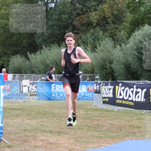 31.08.2025 - Elbe Triathlon Hamburg Strokosch-Dieckow http://msf.ph/oto/8657435 31.08.2025 12:43:51 Ziel 1623 meine-sportfotos.de