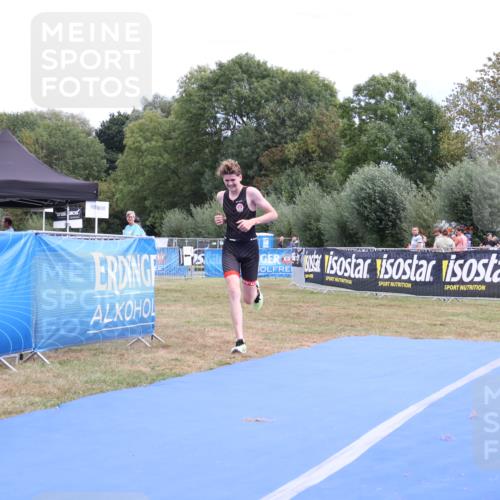 31.08.2025 - Elbe Triathlon Hamburg Strokosch-Dieckow http://msf.ph/oto/8657439 31.08.2025 12:43:52 Ziel 1623 meine-sportfotos.de