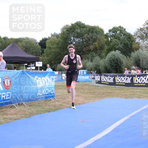 31.08.2025 - Elbe Triathlon Hamburg Strokosch-Dieckow http://msf.ph/oto/8657442 31.08.2025 12:43:53 Ziel 1623 meine-sportfotos.de