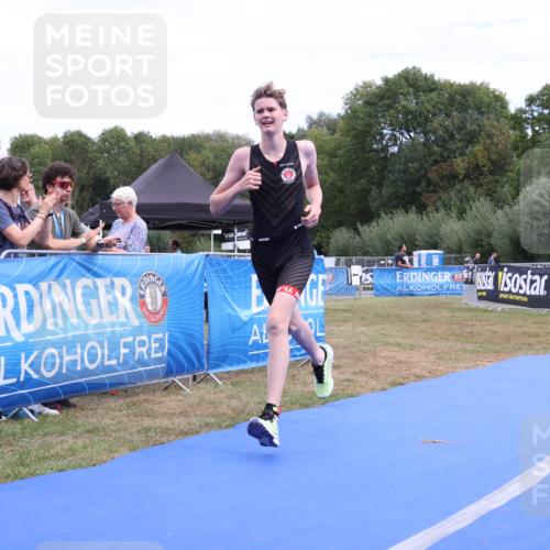 31.08.2025 - Elbe Triathlon Hamburg Strokosch-Dieckow http://msf.ph/oto/8657446 31.08.2025 12:43:54 Ziel 1623 meine-sportfotos.de