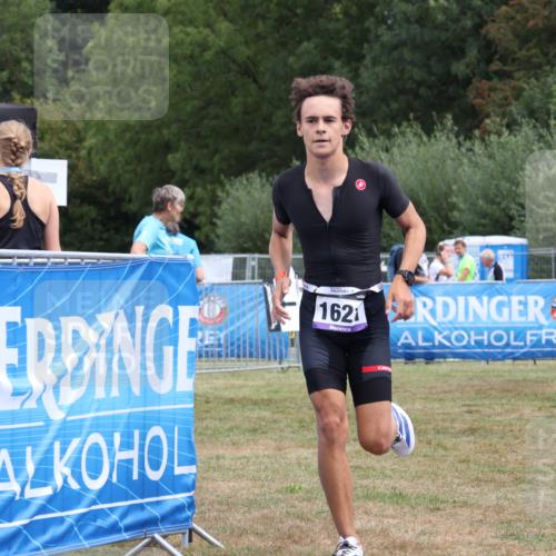 31.08.2025 - Elbe Triathlon Hamburg Strokosch-Dieckow http://msf.ph/oto/8657447 31.08.2025 12:44:05 Ziel 1621 meine-sportfotos.de