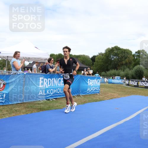 31.08.2025 - Elbe Triathlon Hamburg Strokosch-Dieckow http://msf.ph/oto/8657454 31.08.2025 12:44:06 Ziel 1621 meine-sportfotos.de