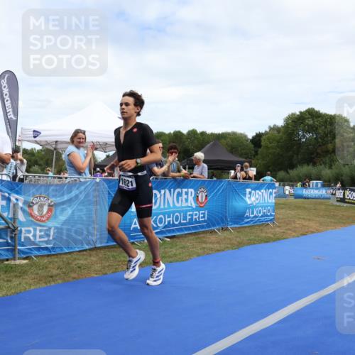 31.08.2025 - Elbe Triathlon Hamburg Strokosch-Dieckow http://msf.ph/oto/8657455 31.08.2025 12:44:07 Ziel 1621 meine-sportfotos.de
