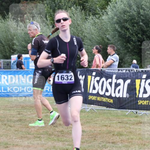 31.08.2025 - Elbe Triathlon Hamburg Strokosch-Dieckow http://msf.ph/oto/8657456 31.08.2025 12:49:02 Ziel 1632 meine-sportfotos.de