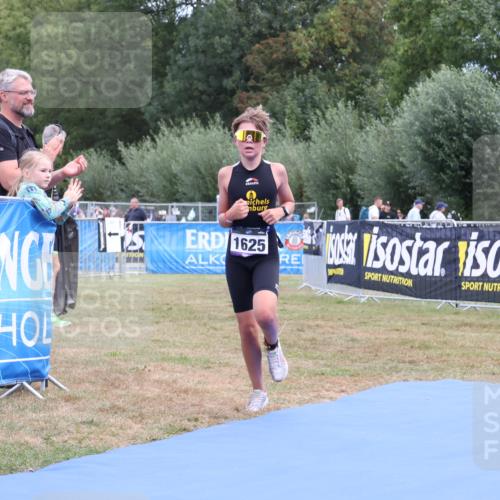 31.08.2025 - Elbe Triathlon Hamburg Strokosch-Dieckow http://msf.ph/oto/8657466 31.08.2025 12:50:08 Ziel 1625 meine-sportfotos.de