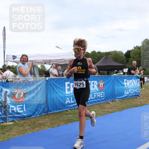 31.08.2025 - Elbe Triathlon Hamburg Strokosch-Dieckow http://msf.ph/oto/8657472 31.08.2025 12:50:10 Ziel 1625 meine-sportfotos.de