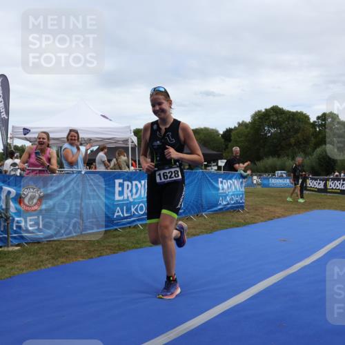 31.08.2025 - Elbe Triathlon Hamburg Strokosch-Dieckow http://msf.ph/oto/8657477 31.08.2025 12:50:30 Ziel 1628 meine-sportfotos.de