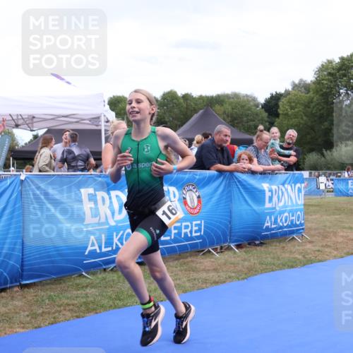 31.08.2025 - Elbe Triathlon Hamburg Strokosch-Dieckow http://msf.ph/oto/8657495 31.08.2025 12:51:58 Ziel 1686, 1697 meine-sportfotos.de