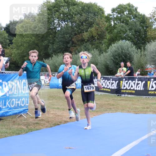 31.08.2025 - Elbe Triathlon Hamburg Strokosch-Dieckow http://msf.ph/oto/8657503 31.08.2025 12:52:12 Ziel 1619, 1668, 1675, 1679 meine-sportfotos.de