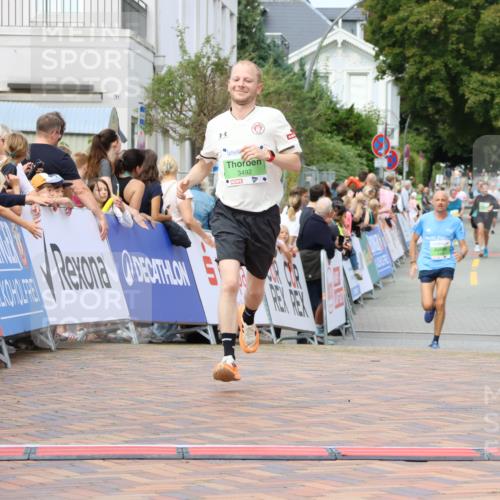 31.08.2025 - 21. Blankeneser Heldenlauf Strokosch-Dieckow http://msf.ph/oto/8657530 31.08.2025 10:54:42 Ziel 3492, 3462 meine-sportfotos.de