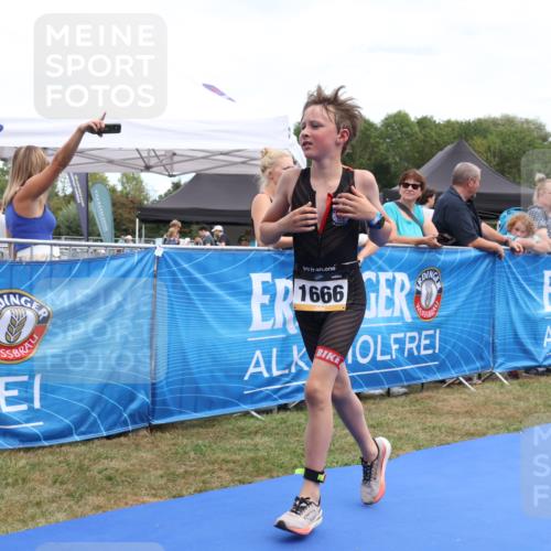 31.08.2025 - Elbe Triathlon Hamburg Strokosch-Dieckow http://msf.ph/oto/8657533 31.08.2025 12:53:03 Ziel 1666 meine-sportfotos.de
