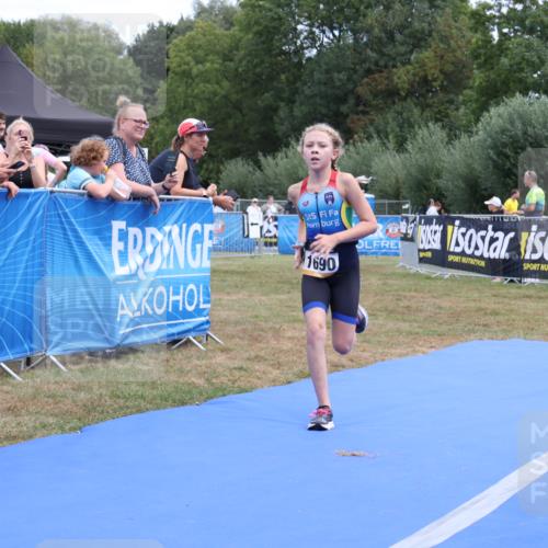 31.08.2025 - Elbe Triathlon Hamburg Strokosch-Dieckow http://msf.ph/oto/8657542 31.08.2025 12:54:50 Ziel 1689, 1690 meine-sportfotos.de