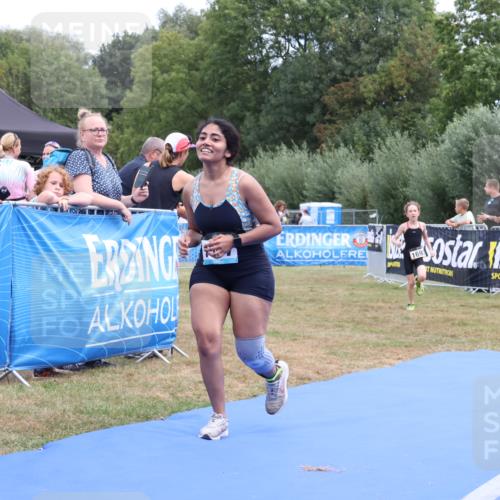 31.08.2025 - Elbe Triathlon Hamburg Strokosch-Dieckow http://msf.ph/oto/8657558 31.08.2025 12:55:32 Ziel 1557, 1693 meine-sportfotos.de