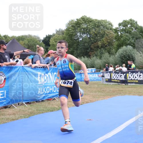 31.08.2025 - Elbe Triathlon Hamburg Strokosch-Dieckow http://msf.ph/oto/8657592 31.08.2025 12:56:35 Ziel 1674 meine-sportfotos.de