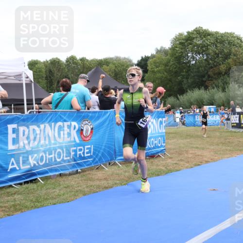 31.08.2025 - Elbe Triathlon Hamburg Strokosch-Dieckow http://msf.ph/oto/8657599 31.08.2025 12:56:57 Ziel 1649, 1688 meine-sportfotos.de