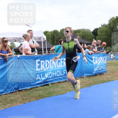 31.08.2025 - Elbe Triathlon Hamburg Strokosch-Dieckow http://msf.ph/oto/8657600 31.08.2025 12:56:57 Ziel 1649, 1688 meine-sportfotos.de