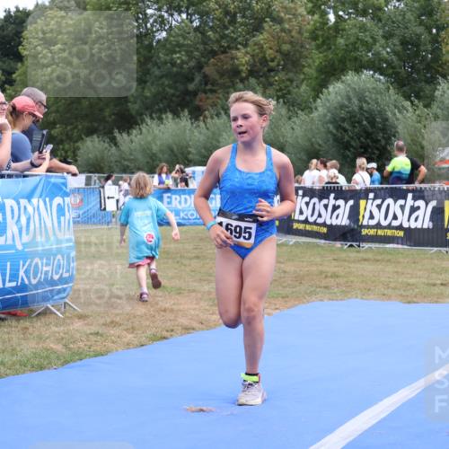 31.08.2025 - Elbe Triathlon Hamburg Strokosch-Dieckow http://msf.ph/oto/8657614 31.08.2025 12:57:06 Ziel 1688, 1695 meine-sportfotos.de