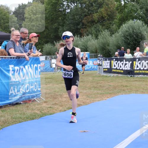 31.08.2025 - Elbe Triathlon Hamburg Strokosch-Dieckow http://msf.ph/oto/8657619 31.08.2025 12:57:44 Ziel 1650, 1656 meine-sportfotos.de
